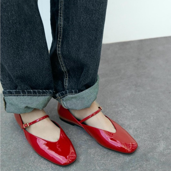 Zara Patent Faux Leather Red Mary Janes - Picture 3 of 8